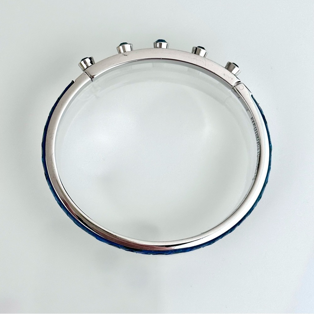 Henry Bendel Blue Crystal Python Silver Plated Bangle Bracelet NWT - Picture 8 of 9